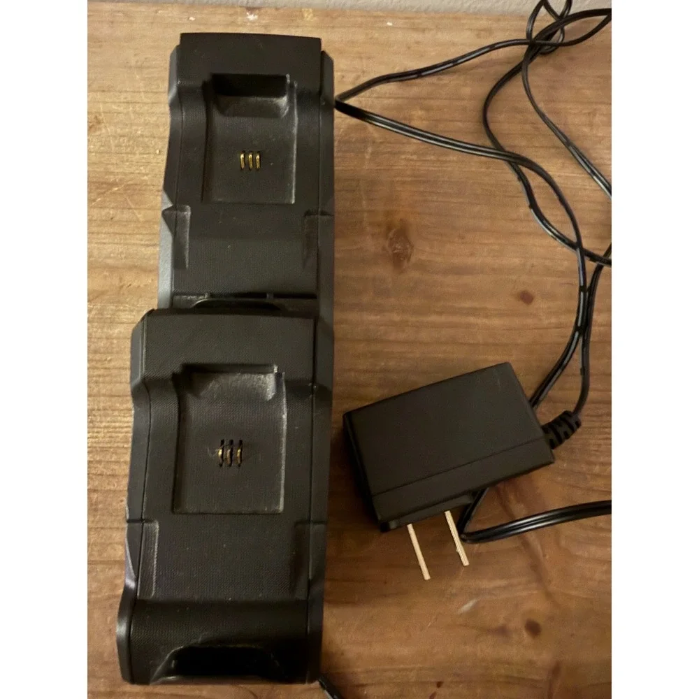 Microsoft Xbox Series X S Wireless Controllers Electric Volt Black Charging Dock
